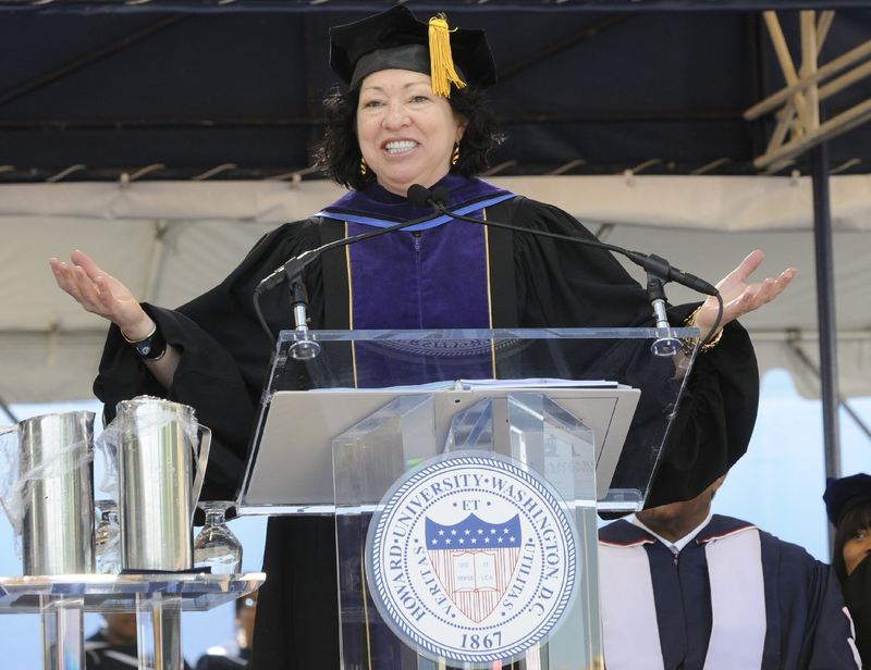 Illustration for article titled Commencement Brings Out the Stars